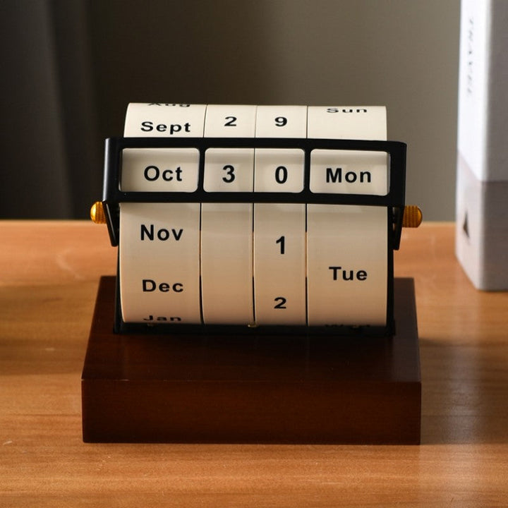 BowLift | Creative Rotating Decorative Perpetual Calendar