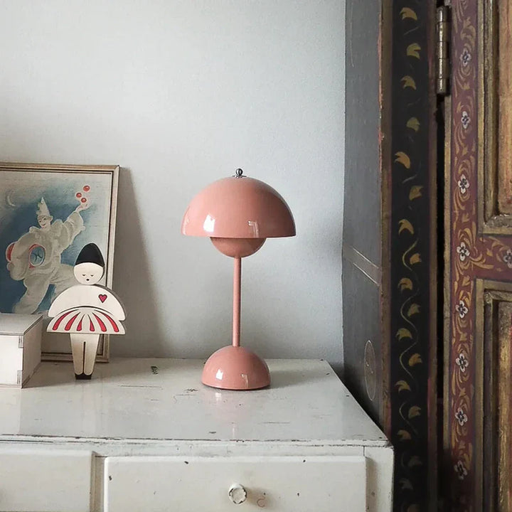BowLift | LED lamp with Warm, Elegant Light