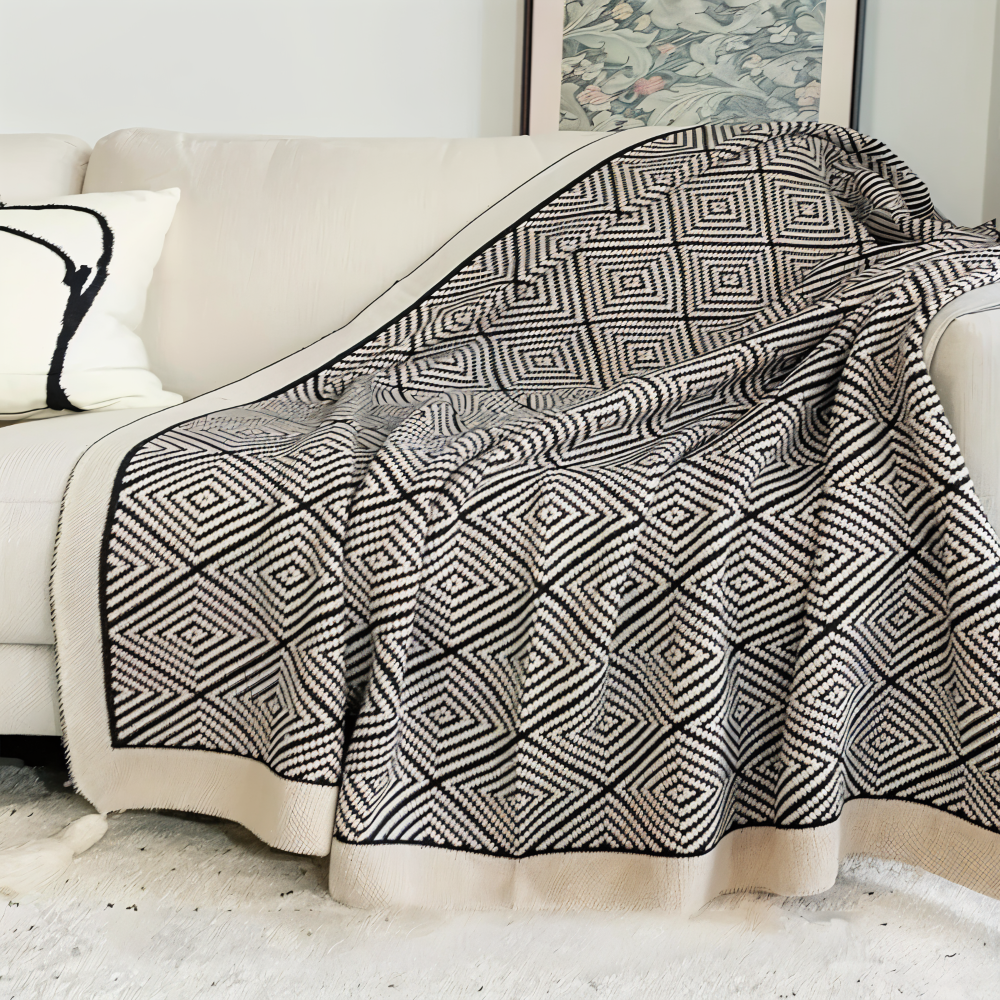 BowLift | GeoComfort Fleece Blankets – Soft, lightweight polyester with modern print