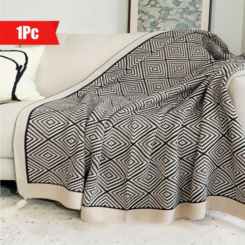 BowLift | GeoComfort Fleece Blankets – Soft, lightweight polyester with modern print
