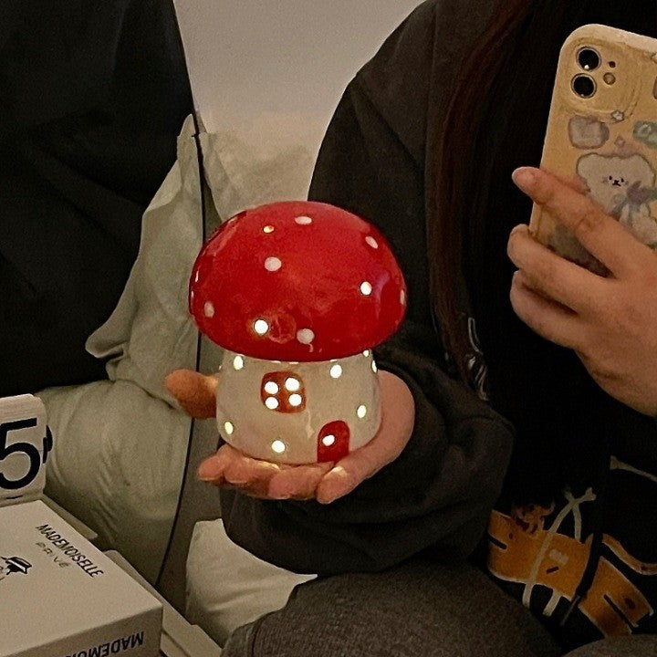 BowLift | Dreamy Mushroom Shape Ceramic Bedside Lamp
