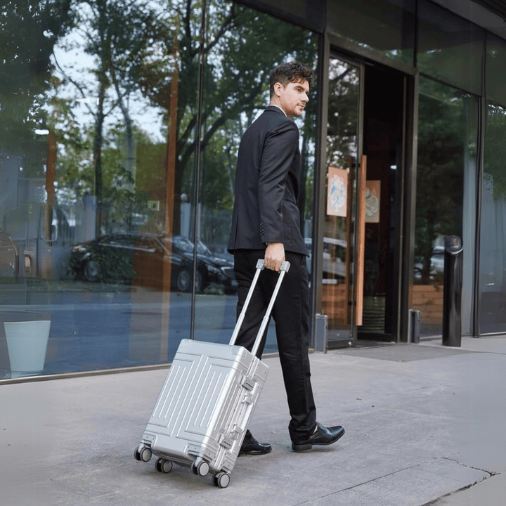 BowLift | Premium Aluminium Suitcase – Emperor