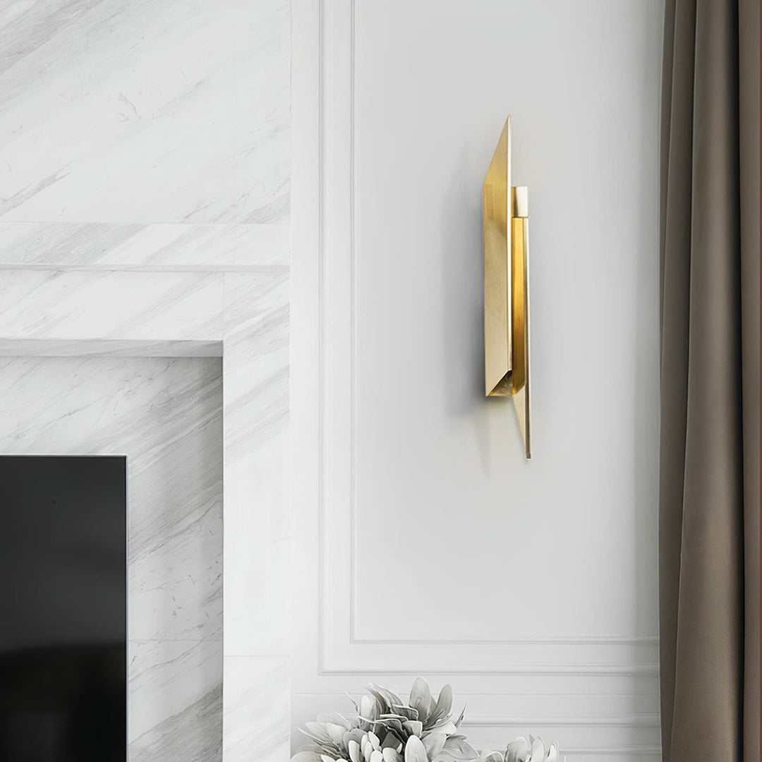 BowLift | Minimalist Wall Lamp with Design Accent