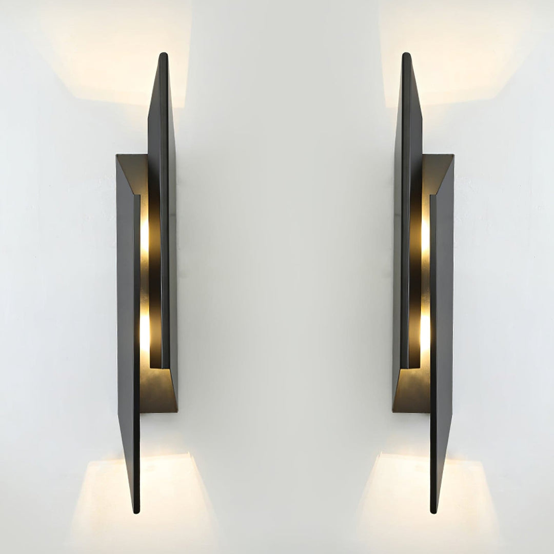 BowLift | Minimalist Wall Lamp with Design Accent