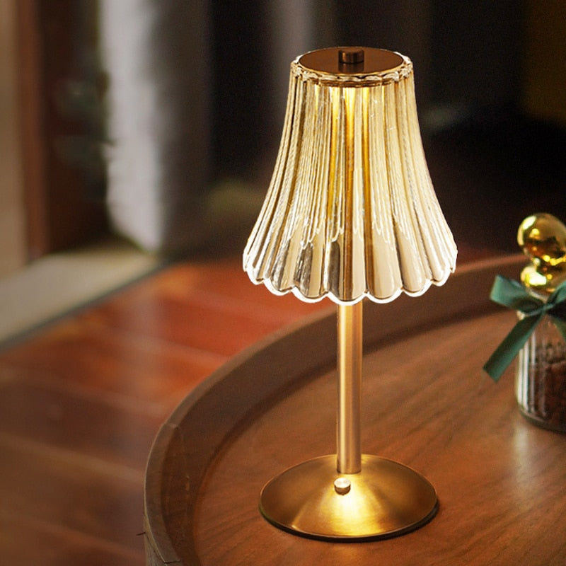 BowLift | Crystal table lamp with warm light and built-in battery