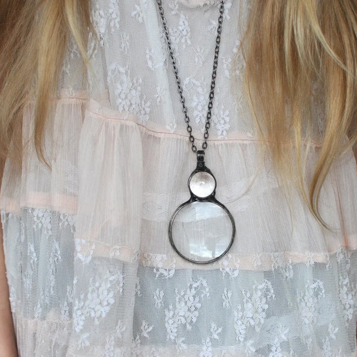 BowLift | Grands Loupe Pendant Necklace