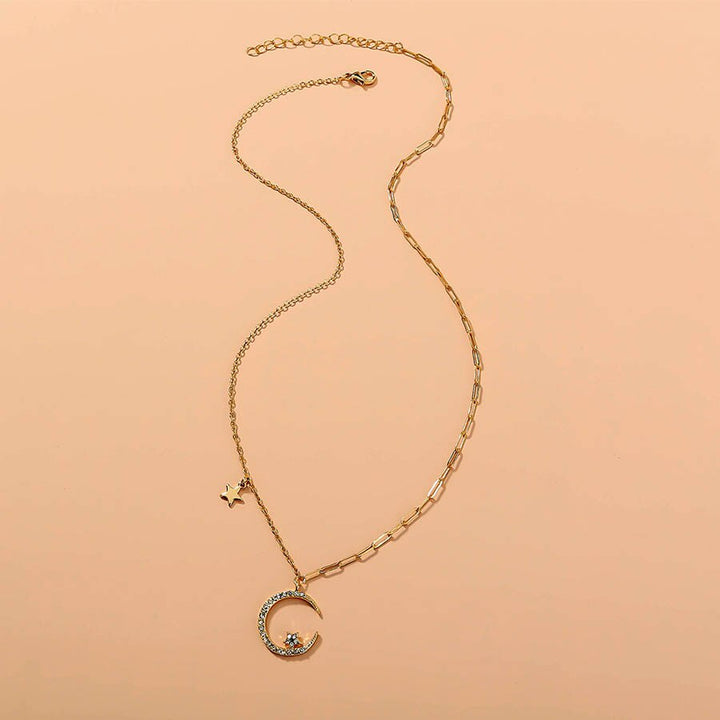 BowLift | Charming Moon Long Chain Necklace