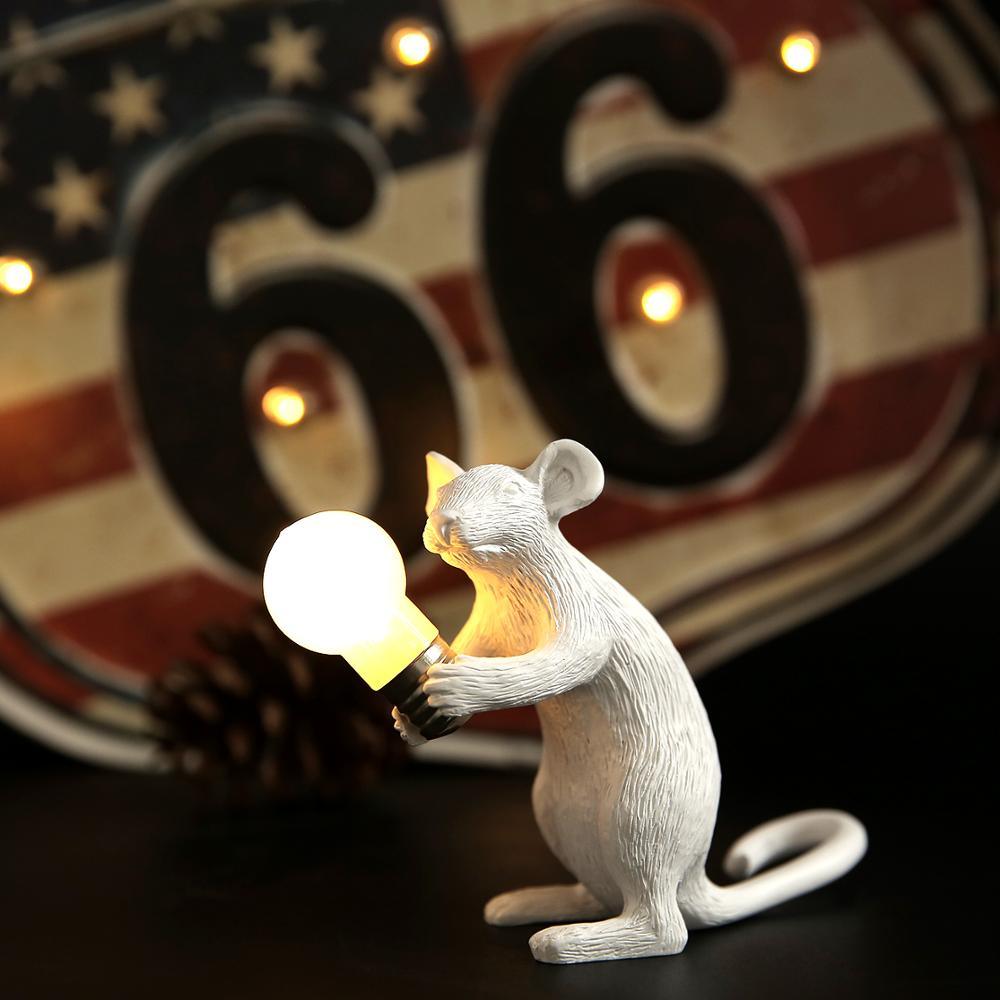 BowLift | Mouse Table Lamp