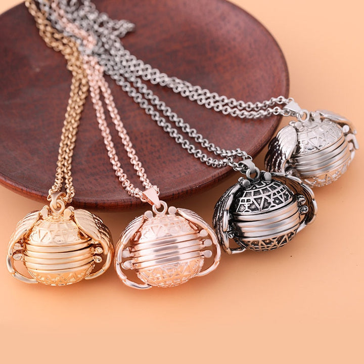 BowLift | Antique Angel Wings Photo Necklace