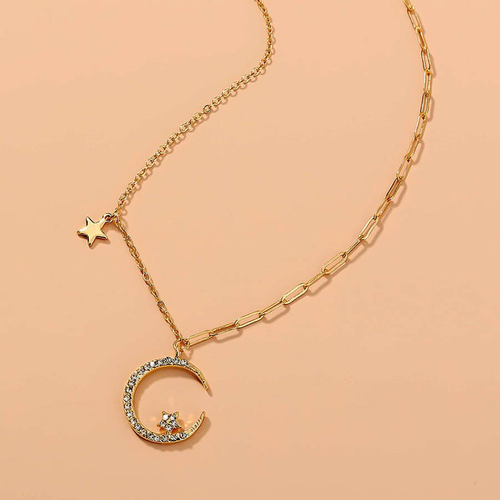 BowLift | Charming Moon Long Chain Necklace