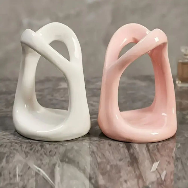 BowLift | Heart-Shaped Ceramic Toothbrush Holder