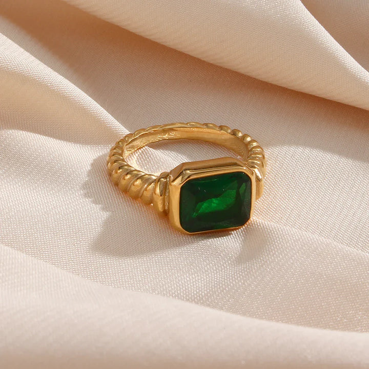 BowLift | Chunky Cross Striped Baguette Diamond Ring