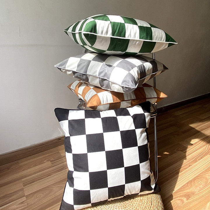 BowLift | Mattes Checkerboard Pillowcase