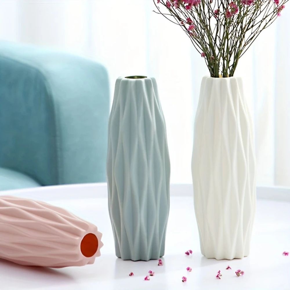 BowLift | Hollow Fold Art Vase