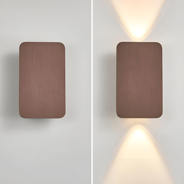 BowLift | Elegant LED wall lamp in minimalist design for your home