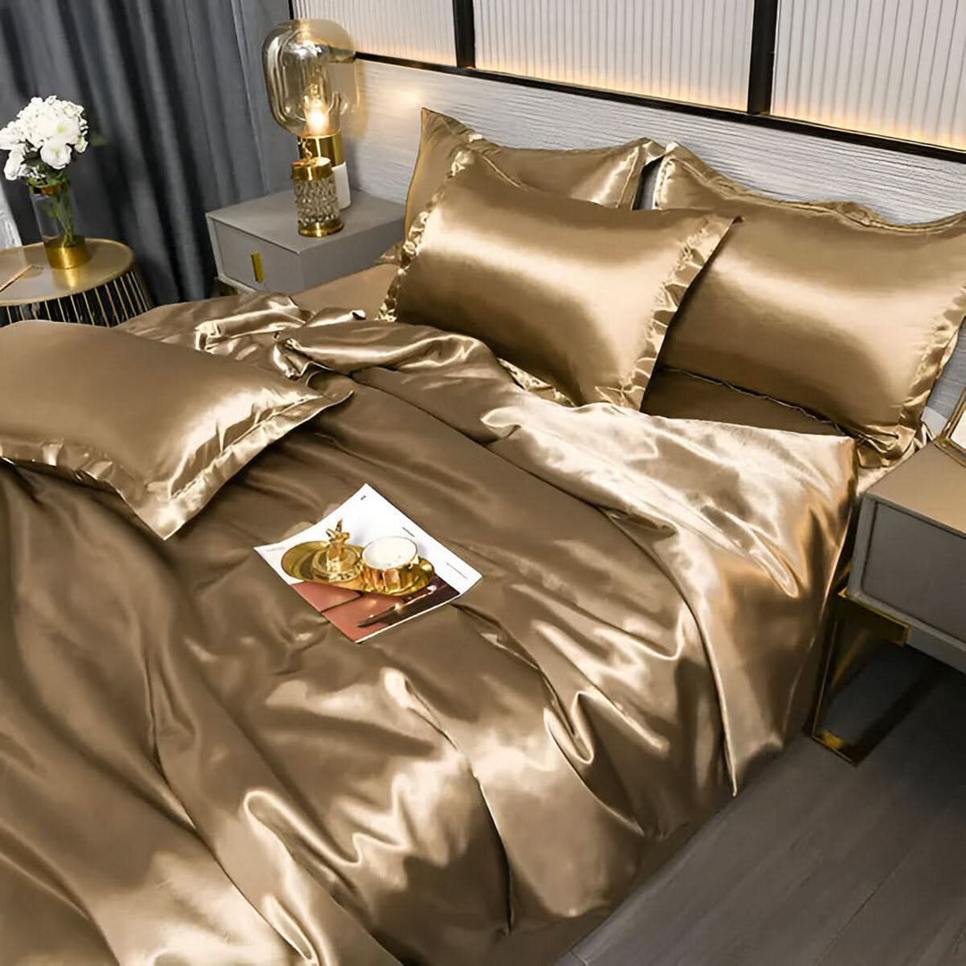 BowLift | PLUSHORA - SilkCloud Duvet - Premium Breathable Silk Bedding