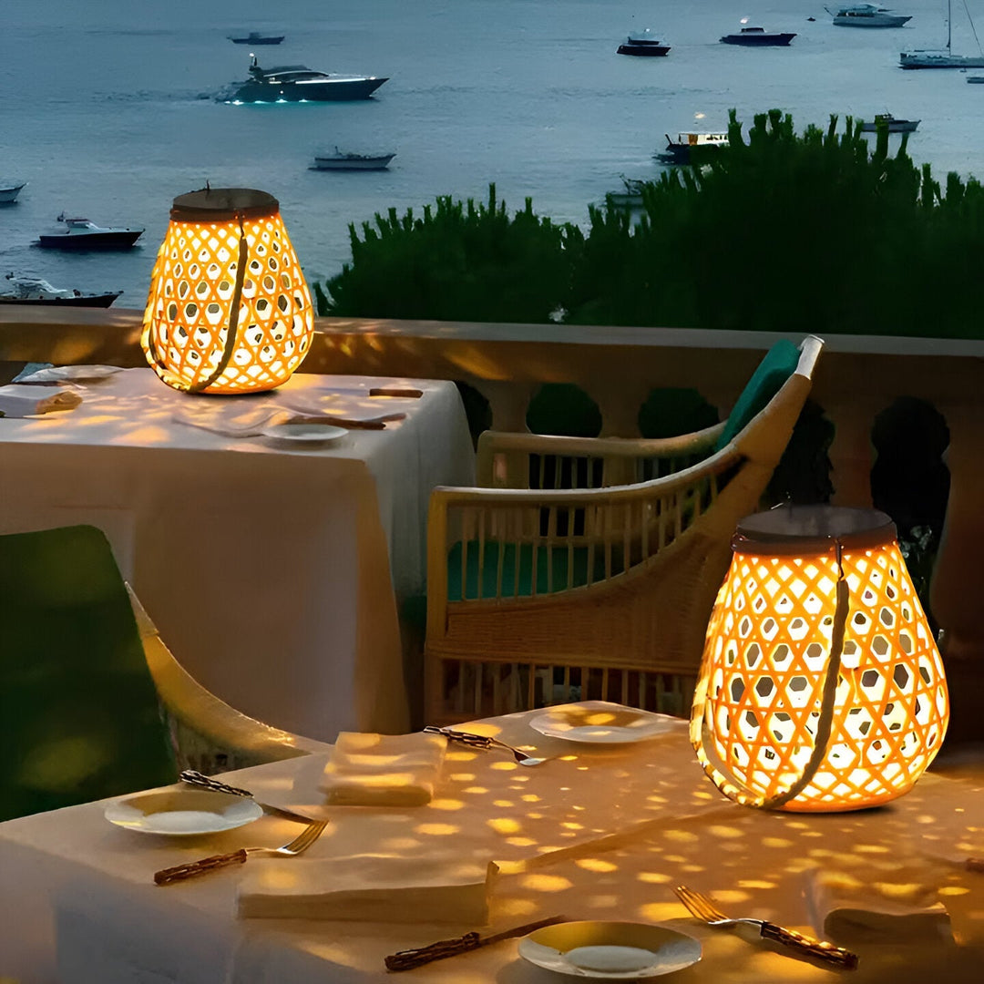 BowLift | Solar Garden Lamp with Braided Bamboo Look