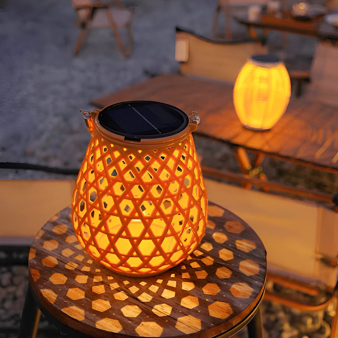 BowLift | Solar Garden Lamp with Braided Bamboo Look