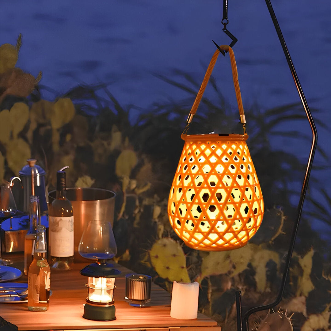 BowLift | Solar Garden Lamp with Braided Bamboo Look