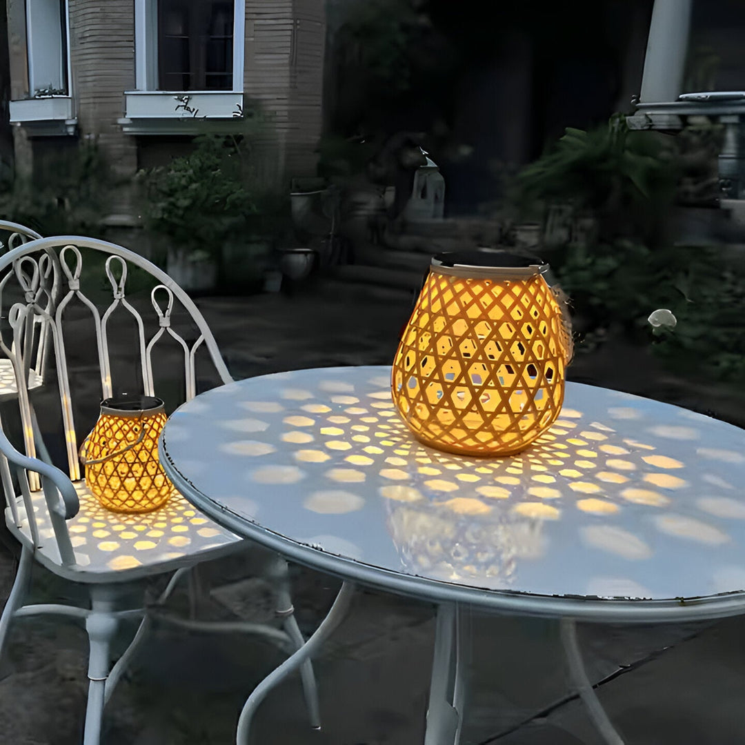 BowLift | Solar Garden Lamp with Braided Bamboo Look