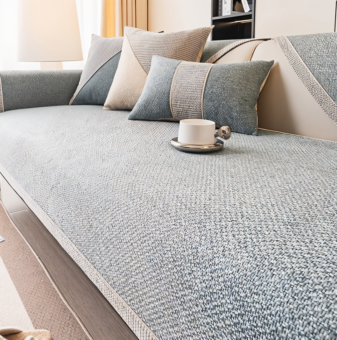 BowLift | Solid Satin Sofa Cover – Non‑Slip Cotton & Polyester Protector