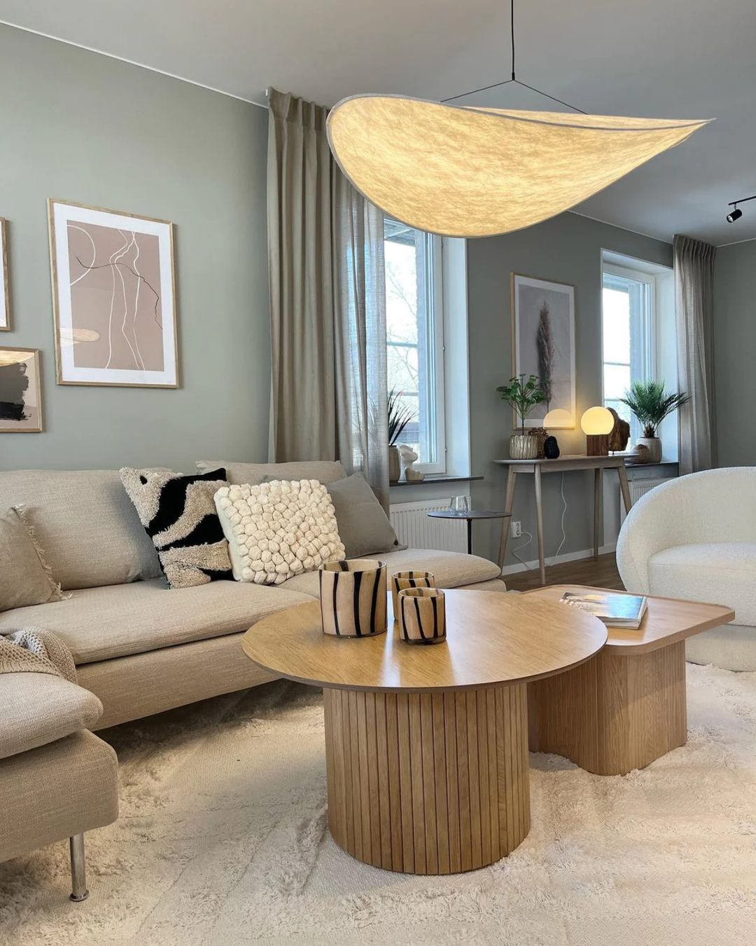 BowLift | Subtle Japandi Lamp with Light Eclipse Effect