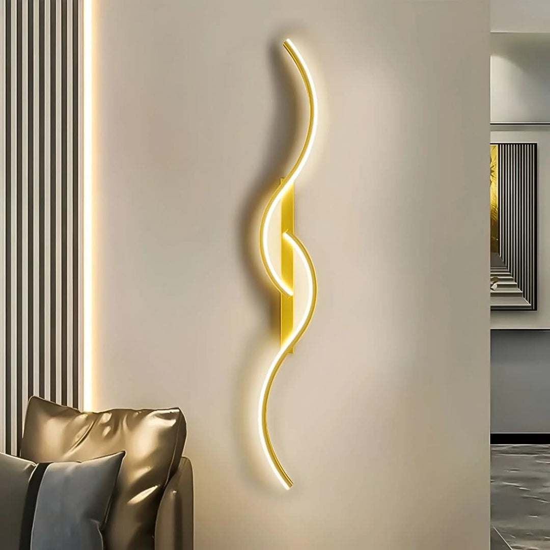 BowLift | Modern curved LED wall lamp for atmospheric lighting