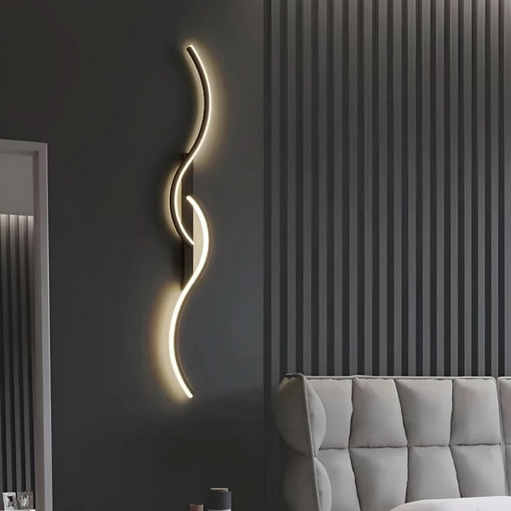 BowLift | Modern curved LED wall lamp for atmospheric lighting