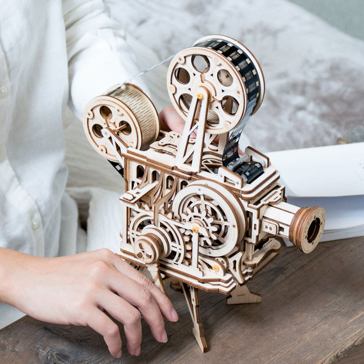 Vitascope | Film projector Bowlift
