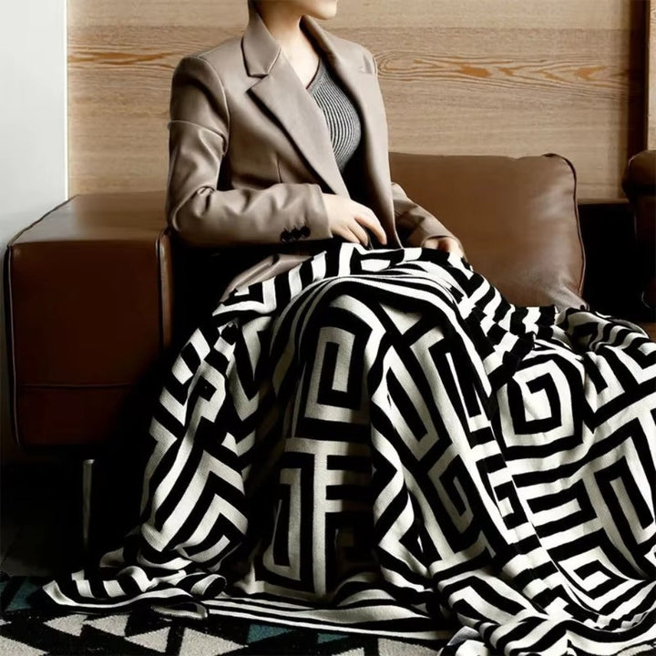 BowLift | Labyrinthine Geometric Jacquard Throw Blanket