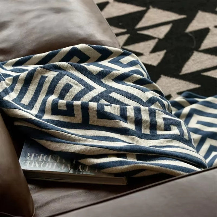 BowLift | Labyrinthine Geometric Jacquard Throw Blanket