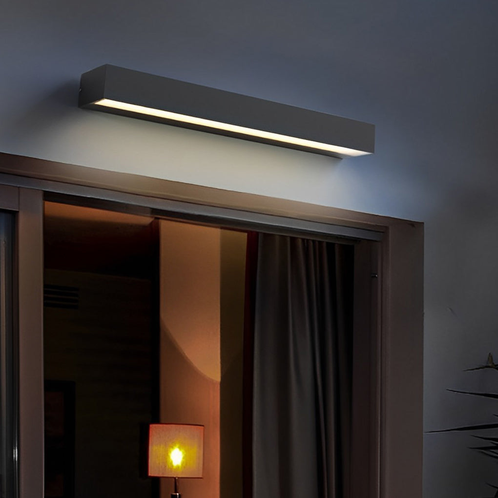 BowLift | Minimalist Black Waterproof LED Strip for Facade Lighting