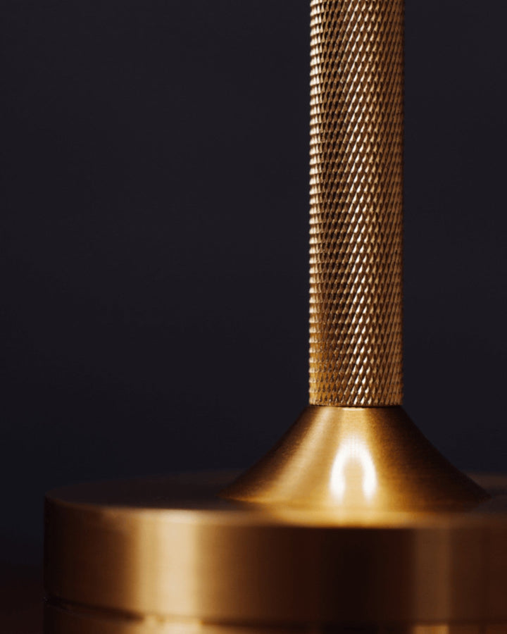 BowLift | NordicaLight Luxe Wireless Table Lamp for Elegant Lighting