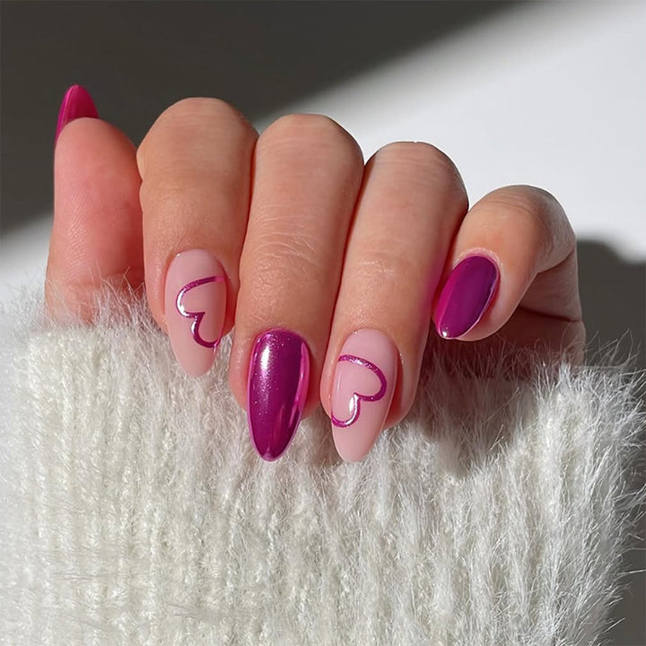 Artificial nail set with romantic heart design and glamorous accents Bowlift