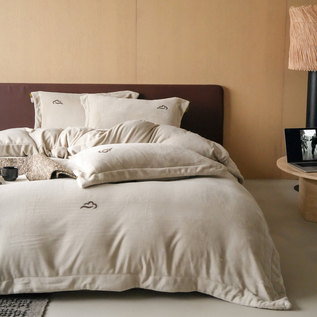 Washed Linen-Blend Cloud-Embroidered Duvet Cover Set with Hidden Closure