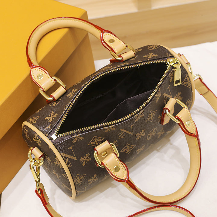 Luxurious Designer Handheld Bag
