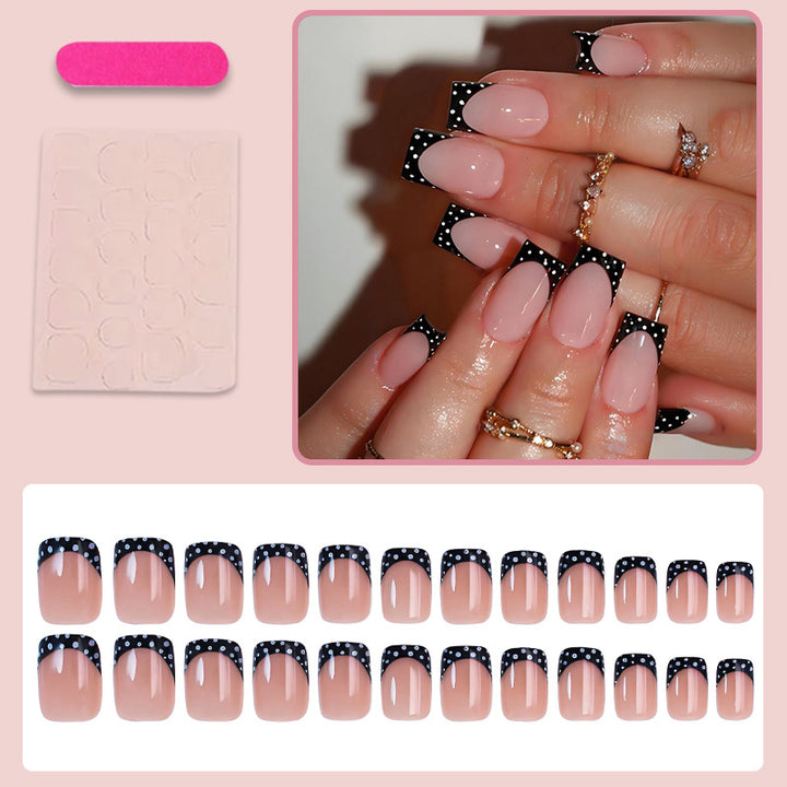 Artificial nail set with elegant black and white accents Bowlift