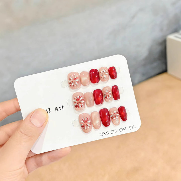 Floral Press-On Nail Art Set Bowlift