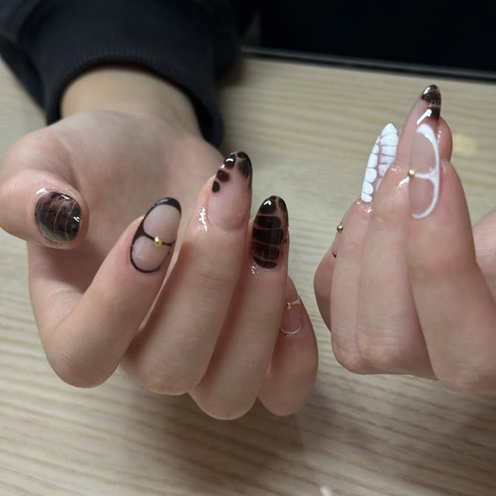 Artistic Abstract Press-On Nail Set