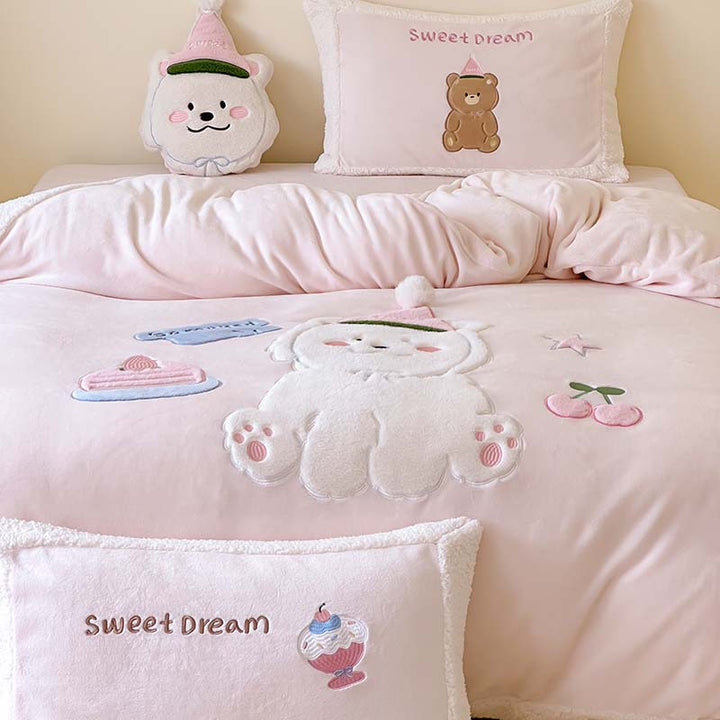 Christmas cuddly bedding set with 3D applications and teddy fleece