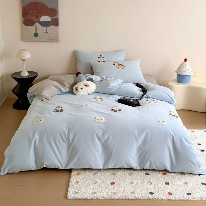 Bedding set with appliquéd cuddly rabbits, ruffle edge and soft cotton blend