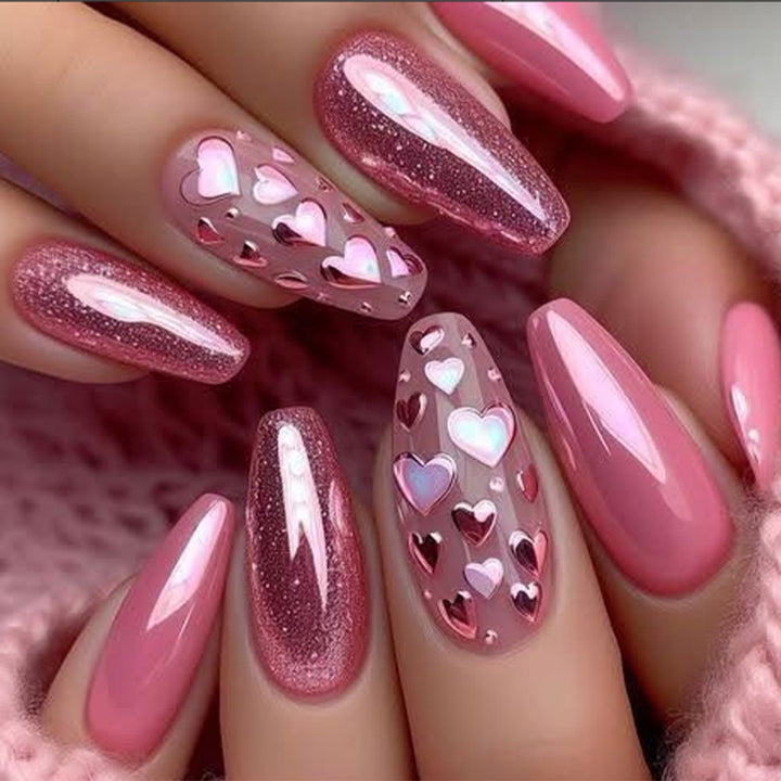 Artificial nails with enchanting heart design Bowlift
