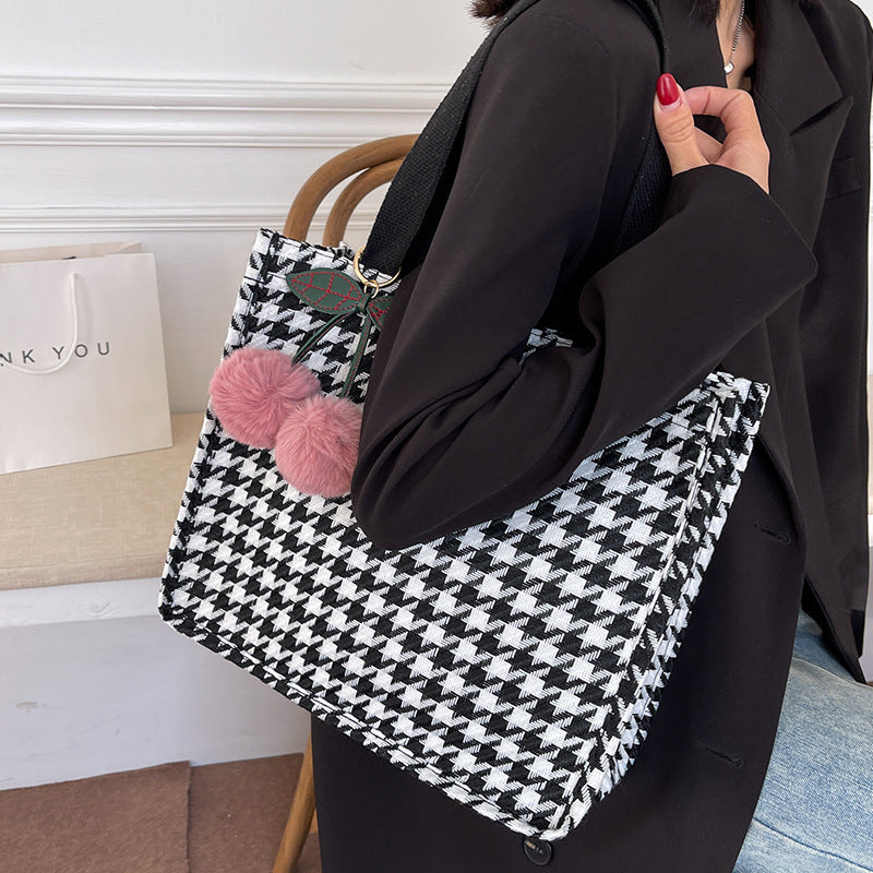 Charming Houndstooth Patterned Tote Bag