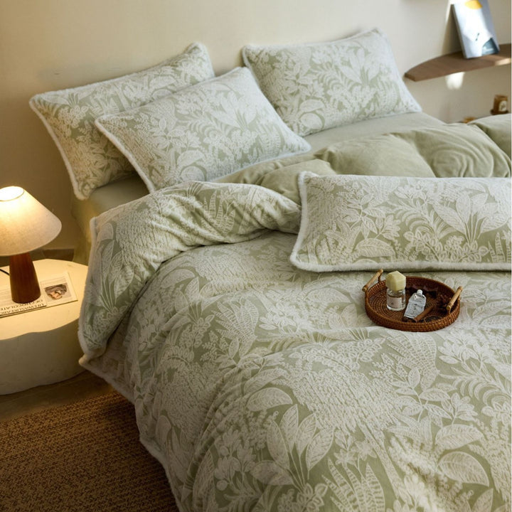 Plush Jacquard Floral Duvet Cover Set with Sherpa Lining