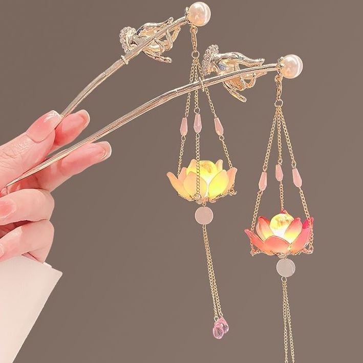 Decorative Floral Hair Stick Bowlift