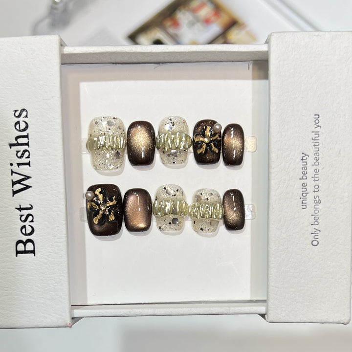 Stylish Decorative Press-On Nail Set
