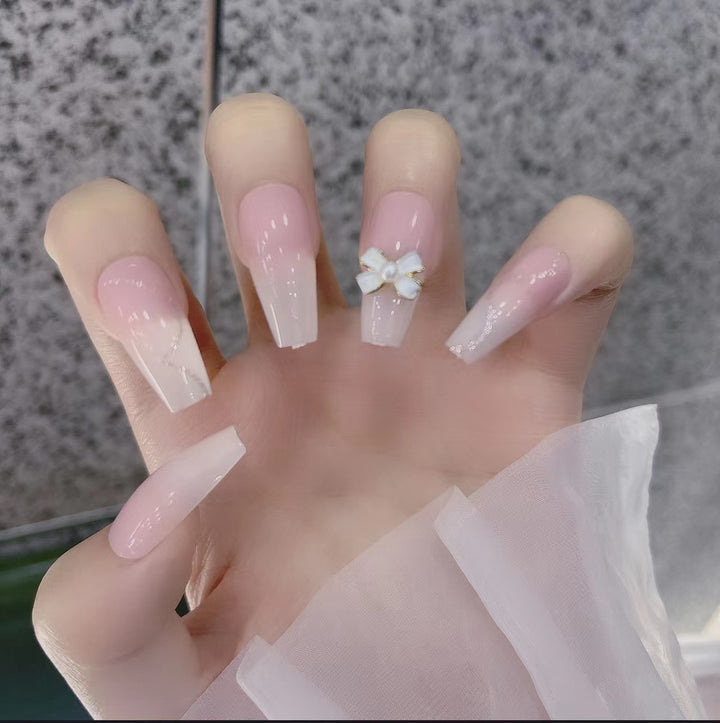 Artistic Press-On Nail Design Bowlift
