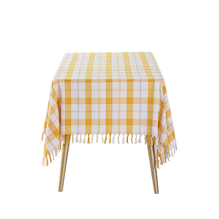 Rectangular checked cotton tablecloth with decorative fringes and light linen finish Bowlift