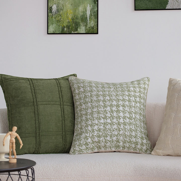 Decorative jacquard pillowcase with houndstooth pattern Bowlift