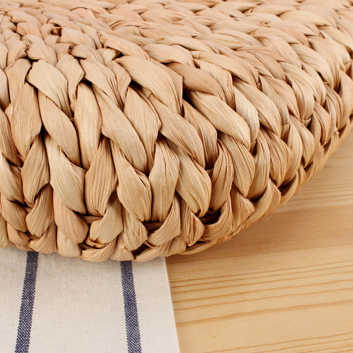 Handbag Made of Braided Natural Material with Elegant Round Handle Bowlift